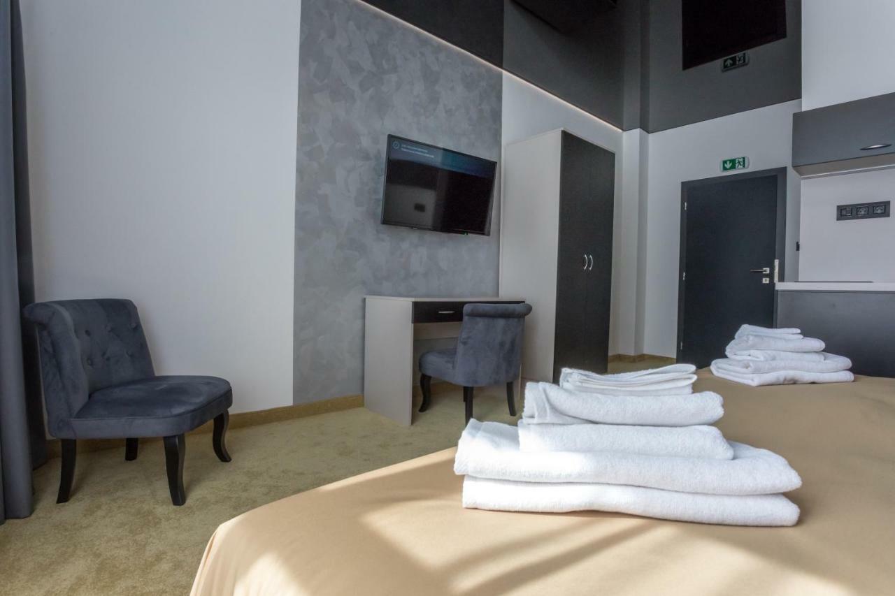 Apart Hotel Golden Apartments Košice Extérieur photo