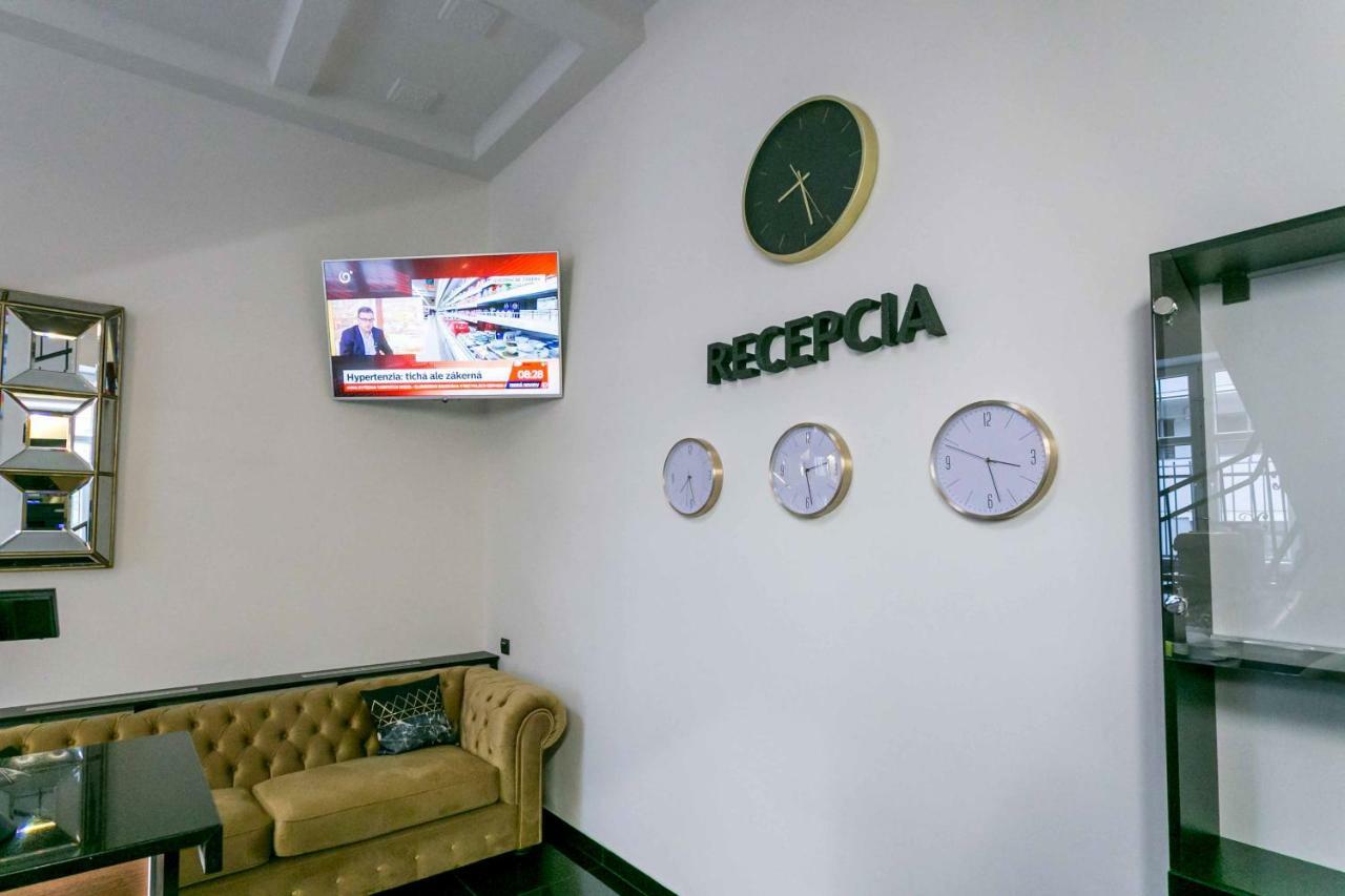 Apart Hotel Golden Apartments Košice Extérieur photo