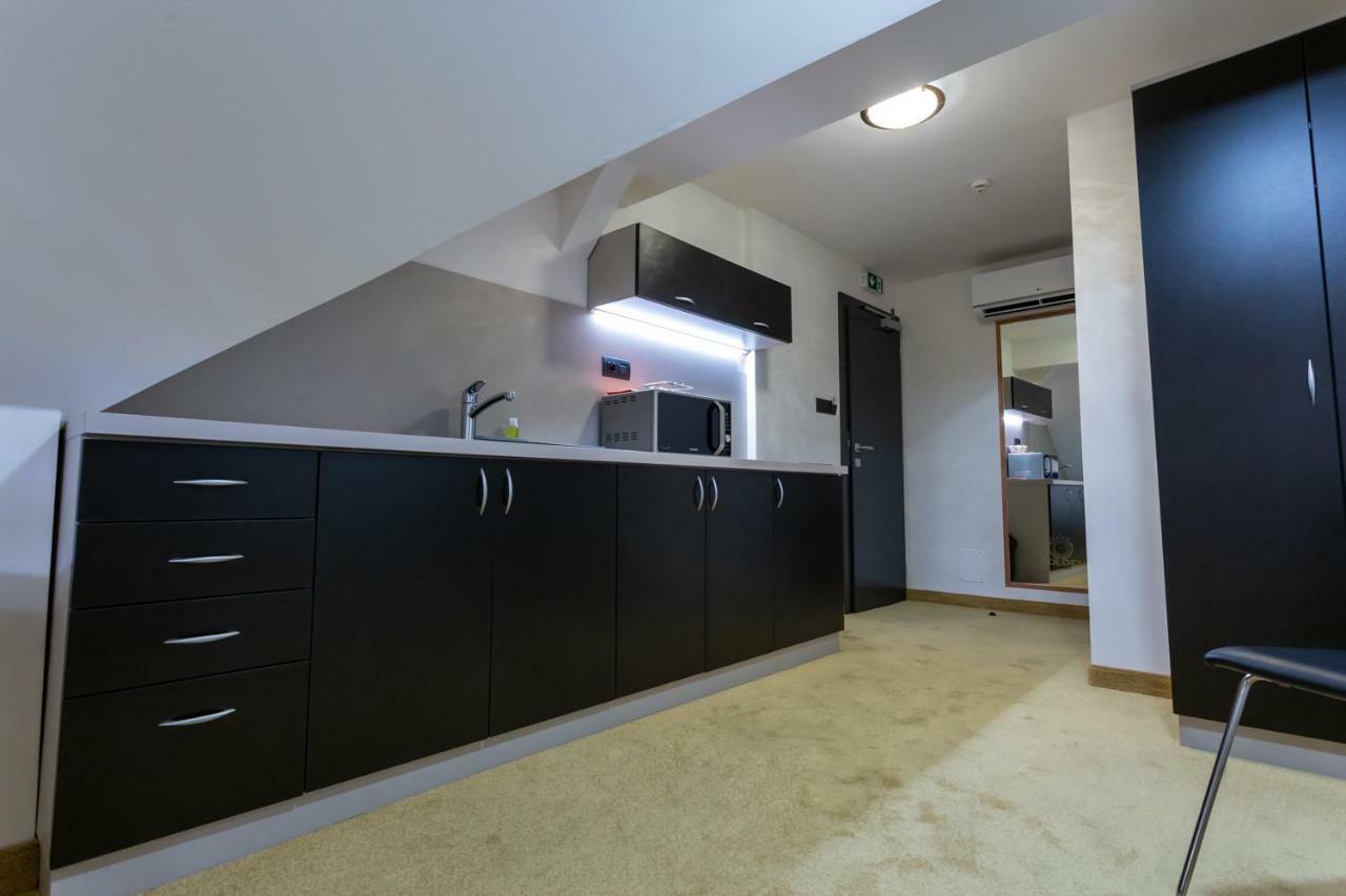 Apart Hotel Golden Apartments Košice Extérieur photo