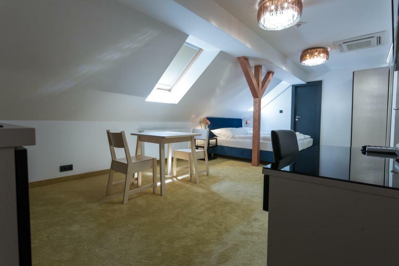 Apart Hotel Golden Apartments Košice Extérieur photo
