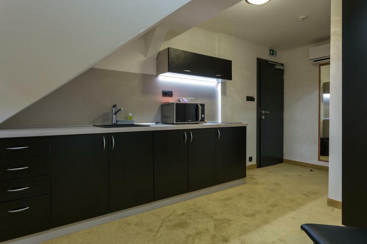 Apart Hotel Golden Apartments Košice Extérieur photo